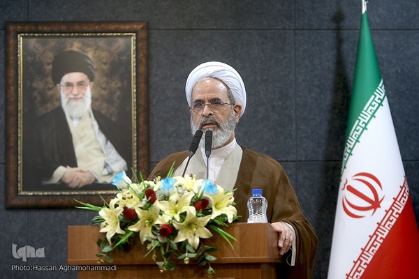 تجلیل از روحانیون برگزیده طرح 313 کمیته امداد امام خمینی(ره)