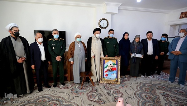 دیدار آیت الله نورمفیدی، نماینده ولی‌فقیه در استان و امام جمعه گرگان با خانواده شهدا