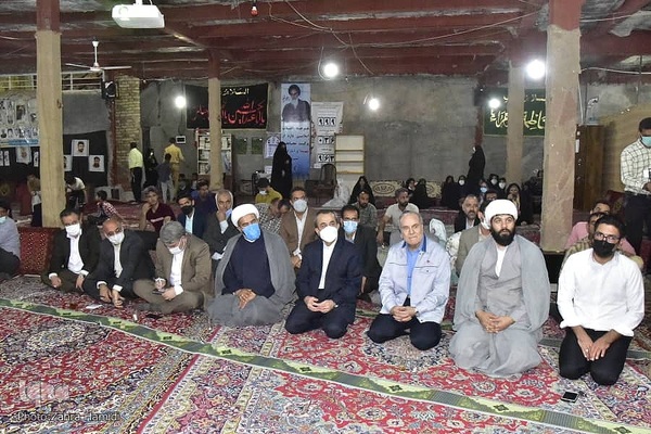 حضور استاندار خراسان‌جنوبی در مسجد شمال شهر بیرجند