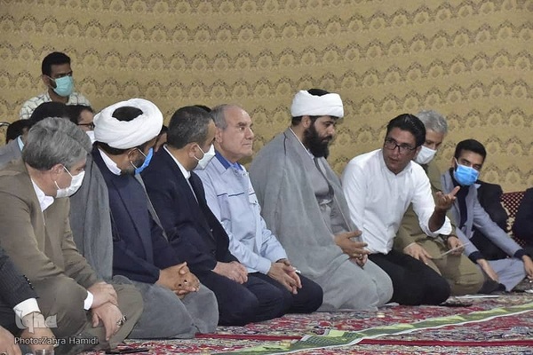 حضور استاندار خراسان‌جنوبی در مسجد شمال شهر بیرجند