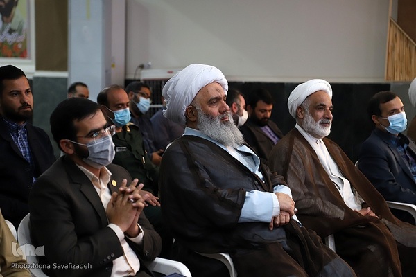 آیین رونمایی از پوستر نخستین جشنواره کتابخوانی دفاع مقدس
