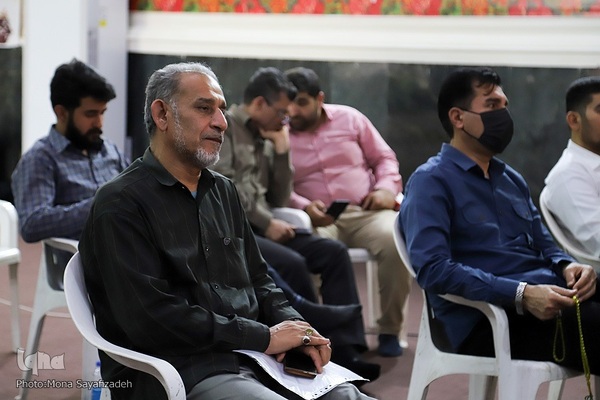 آیین رونمایی از پوستر نخستین جشنواره کتابخوانی دفاع مقدس