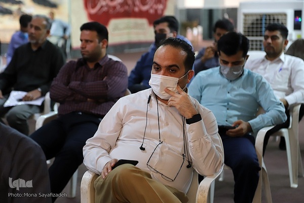 آیین رونمایی از پوستر نخستین جشنواره کتابخوانی دفاع مقدس