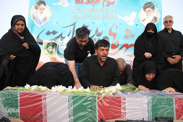 مراسم وداع با شهید «محمد علیپور‎‎» در شیراز