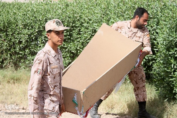 تشییع پیکرهای پاک و مطهر دو شهید گمنام دوران دفاع مقدس در مجتمع فرهنگی ورزشی فجر سپاه اهواز