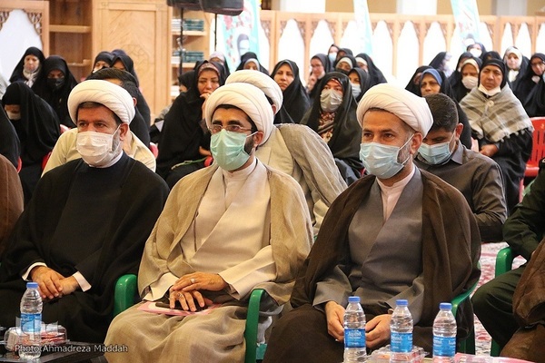 همایش طلاب و خانواده شهدای روحانی در شیراز