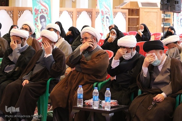 همایش طلاب و خانواده شهدای روحانی در شیراز