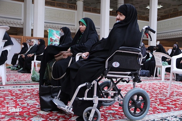 همایش طلاب و خانواده شهدای روحانی در شیراز
