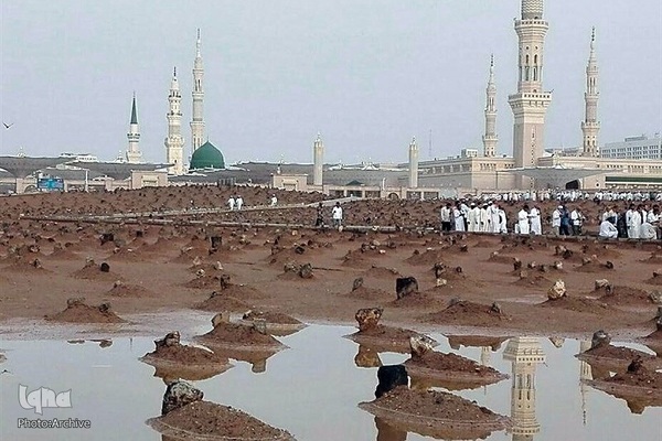 مزار امام جعفر صادق(ع) در قبرستان بقیع مدینه