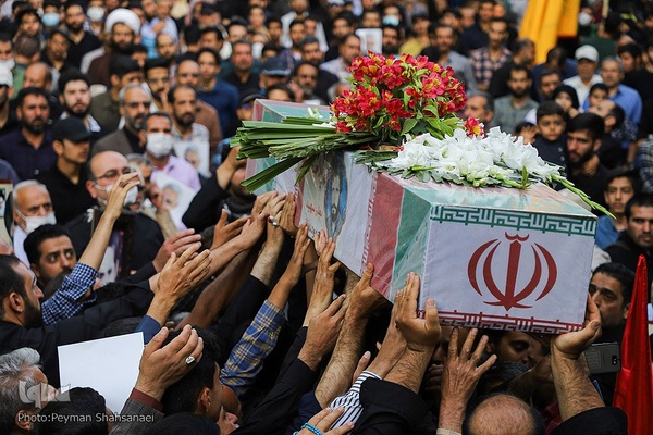 تشییع سه شهید تازه تفحص شده‌ی دوران دفاع مقدس