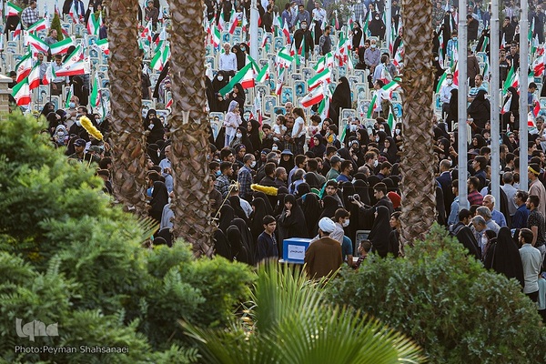 تشییع سه شهید تازه تفحص شده‌ی دوران دفاع مقدس