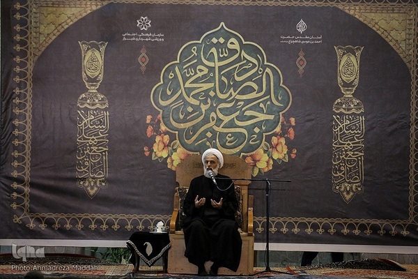 مراسم سوگواری شب شهادت امام جعفر صادق(ع) در حرم شاهچراغ‎‎