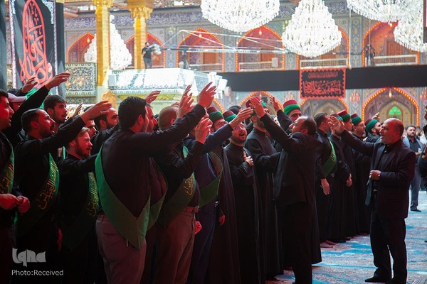 عزاداری خدام حرم حضرت عباس(ع) در روز شهادت امام صادق(ع)