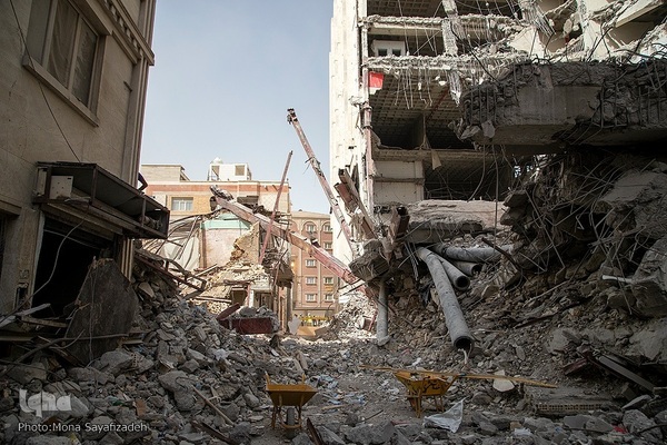 پنجمین روز ریزش برج متروپل در آبادان