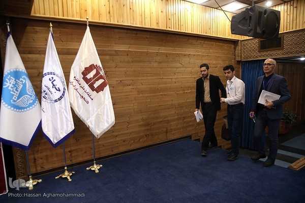 مرحله نهایی دهمین دوره مسابقات ملی مناظره دانشجویان ایران