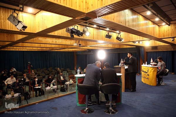 مرحله نهایی دهمین دوره مسابقات ملی مناظره دانشجویان ایران