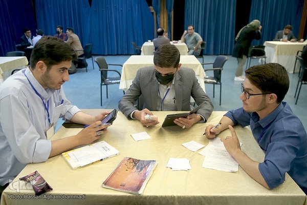 مرحله نهایی دهمین دوره مسابقات ملی مناظره دانشجویان ایران