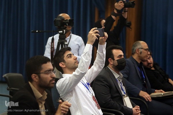 مرحله نهایی دهمین دوره مسابقات ملی مناظره دانشجویان ایران