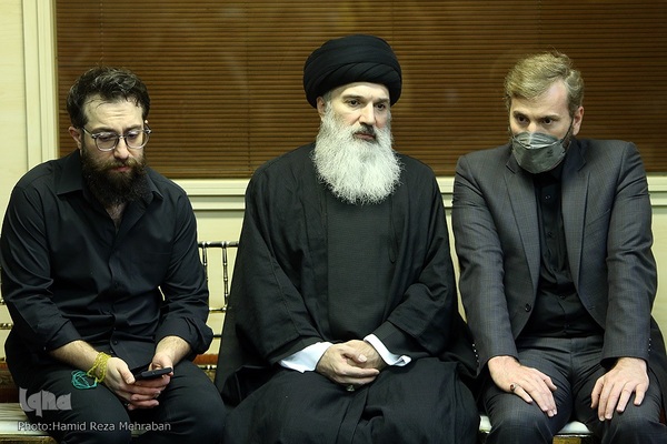 مراسم بزرگداشت عالم ربانی و معلم قرآن کریم آیت الله سید عبدالله فاطمی نیا(ره) در مسجد امام صادق(ع)