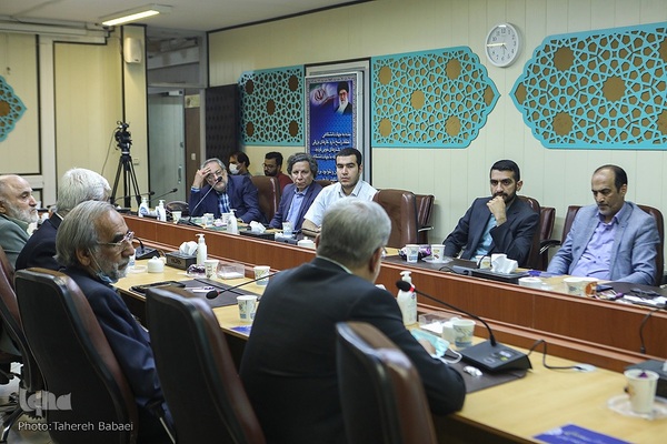 رونمایی از کتاب تقلید در هنر تلاوت قرآن کریم