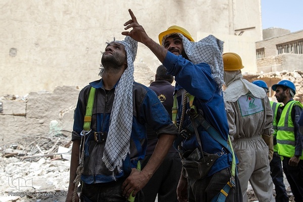 هفتمین روز ریزش برج متروپل آبادان