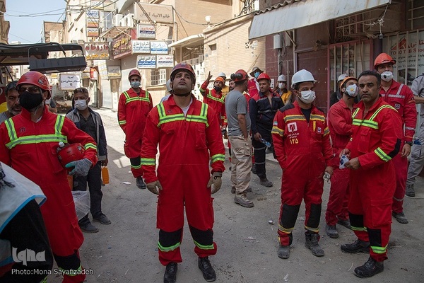 هفتمین روز ریزش برج متروپل آبادان