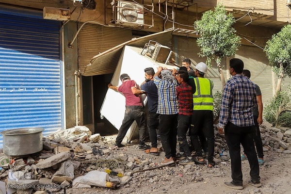 هفتمین روز ریزش برج متروپل آبادان