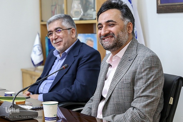 دکتر سیدروح‌الله دهقانی فیروزآبادی، رئیس جدید جهاددانشگاهی و دکتر حمیدرضا طیبی٬ رئیس اسبق جهاددانشگاهی