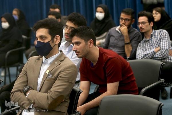 مرحله فینال دهمین دوره مسابقات ملی مناظره دانشجویان ایران