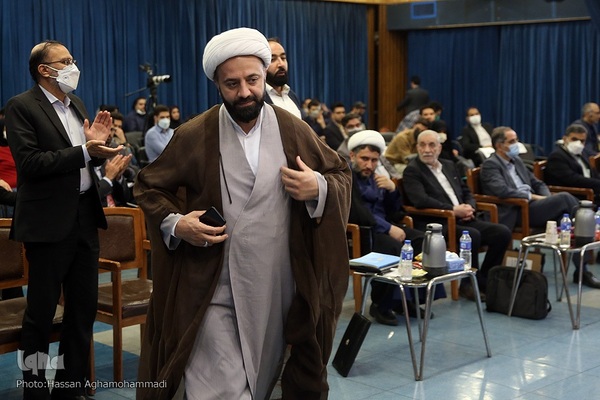 مراسم اختتامیه دهمین دوره مسابقات ملی مناظره دانشجویان ایران