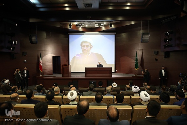 مراسم تجدید میثاق دانشگاهیان با آرمان‌های امام خمینی (ره)و رهبر معظم انقلاب