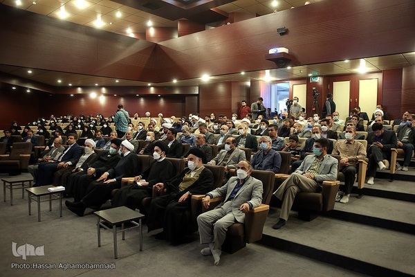 مراسم تجدید میثاق دانشگاهیان با آرمان‌های امام خمینی (ره)و رهبر معظم انقلاب