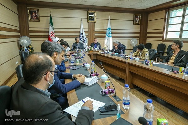 نشست تخصصی بازخوانی و بازنگری قوانین بخش تعاون