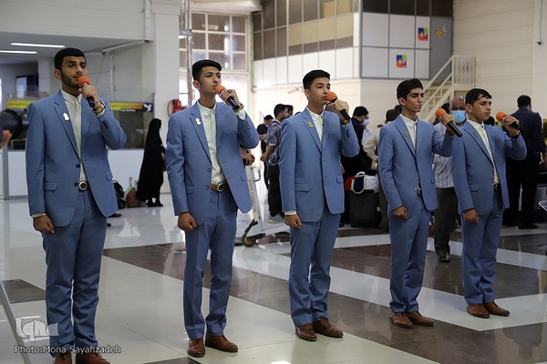 استقبال از خدام حرم مطهر امام رضا علیه السلام در فرودگاه بین‌المللی شهید سپهبد قاسم سلیمانی اهواز