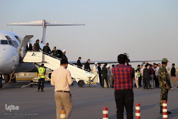 استقبال از خدام حرم مطهر امام رضا علیه السلام در فرودگاه بین‌المللی شهید سپهبد قاسم سلیمانی اهواز
