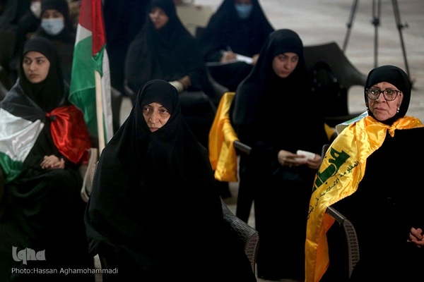 مراسم تجدید میثاق فعالان، سازمان‌های مردم‌نهاد و اصحاب رسانه با آرمان رهایی قدس امام و رهبری در حرم مطهر حضرت امام خمینی(ره)