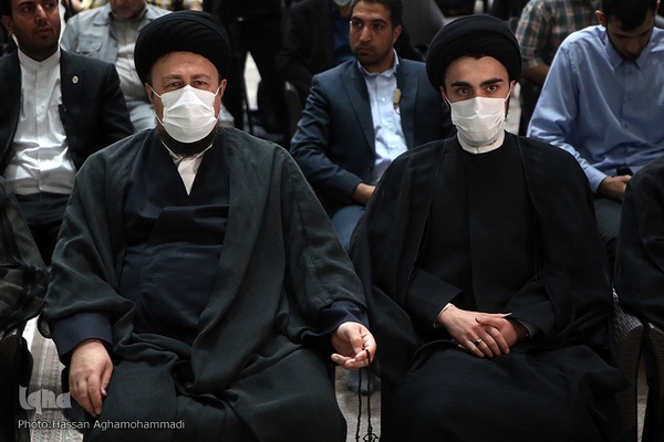 مراسم تجدید میثاق فعالان، سازمان‌های مردم‌نهاد و اصحاب رسانه با آرمان رهایی قدس امام و رهبری در حرم مطهر حضرت امام خمینی(ره)