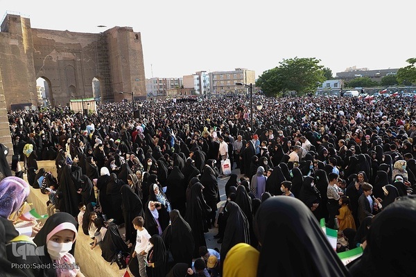 اجرای «سلام فرمانده» به زبان آذری در تبریز