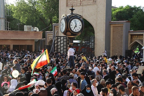 اجرای «سلام فرمانده» به زبان آذری در تبریز