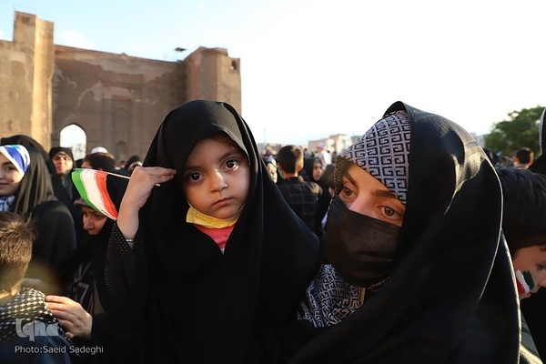 اجرای «سلام فرمانده» به زبان آذری در تبریز