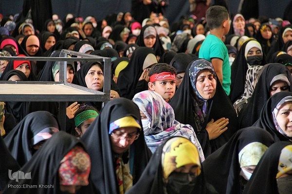 اجتماع عظیم دخترانه «من دختر قاسم سلیمانی هستم» در گلزار شهدای مزار پایین زنجان