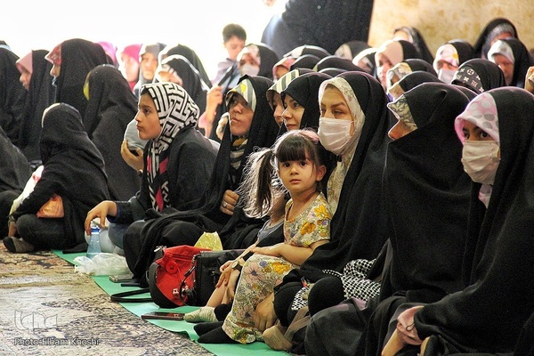 اجتماع عظیم دخترانه «من دختر قاسم سلیمانی هستم» در گلزار شهدای مزار پایین زنجان