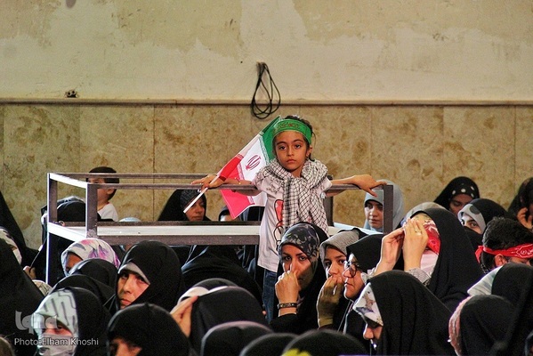 اجتماع عظیم دخترانه «من دختر قاسم سلیمانی هستم» در گلزار شهدای مزار پایین زنجان