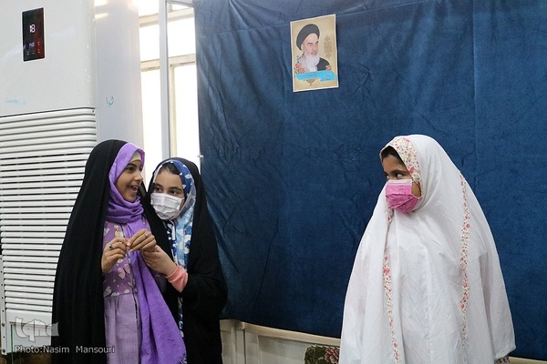 جشن روز دختر با حضور خدام حرم مطهر رضوی در مسجد جوادالائمه اهواز