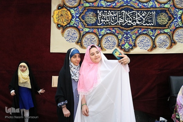 جشن روز دختر با حضور خدام حرم مطهر رضوی در مسجد جوادالائمه اهواز