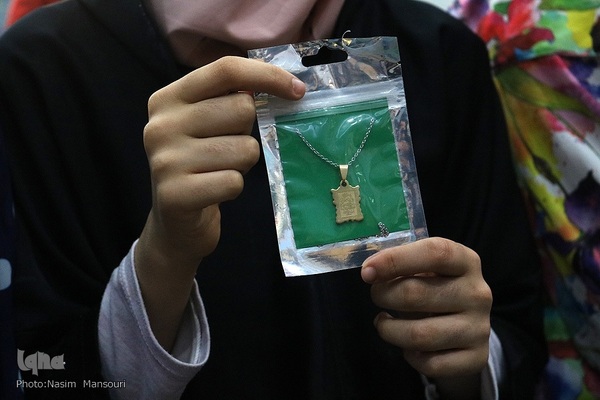 جشن روز دختر با حضور خدام حرم مطهر رضوی در مسجد جوادالائمه اهواز