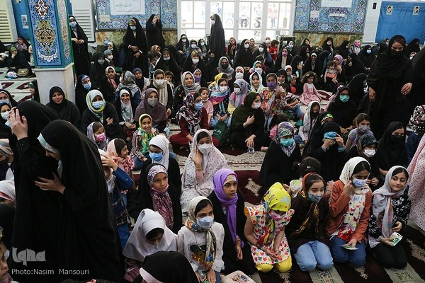 جشن روز دختر با حضور خدام حرم مطهر رضوی در مسجد جوادالائمه اهواز