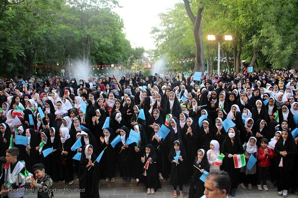 اجرای سرود «سلام فرمانده» در شهرستان اهر