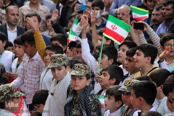 اجرای سرود «سلام فرمانده» در شهرستان اهر