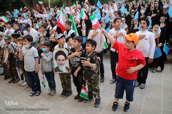 اجرای سرود «سلام فرمانده» در شهرستان اهر